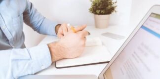 Czego nie pisać w CV