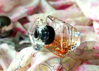 Czym są nuty zapachowe w perfumach