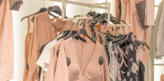 Sukienki idealne na wakacyjny wyjazd