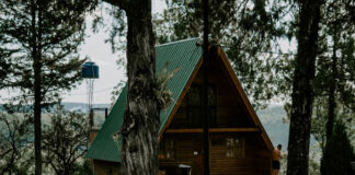 Jaka jest różnica pomiędzy szopą ogrodową a domkiem letniskowym