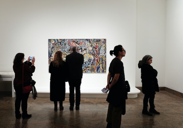 Jak prywatne kolekcje sztuki wpływają na kulturę i jak można je zwiedzać?