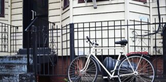 Jak zabezpieczyć swój rower podczas wycieczki?