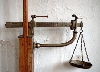 Ile kg tort na 25 osób?