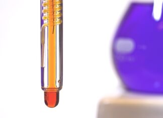 Czy ława podnosi ph wody?